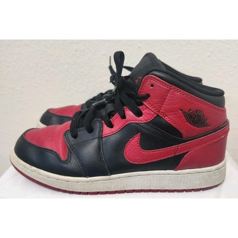 Nike Youth Air Jordan 1 Mid 554725-074 Red Basketball Shoes Sneakers Size 7 2020